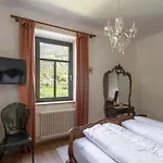 Gæstehus Schloss-castel Pienzenau - Guestrooms & - B&b-hotel & Restaurant Merano