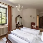 Schloss-castel Pienzenau - Guestrooms & - B&b-hotel & Restaurant Gæstehus 4*