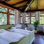 Gæstehus Schloss-castel Pienzenau - Guestrooms & - B&b-hotel & Restaurant