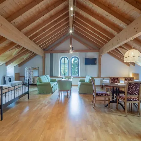 Gæstehus Schloss-castel Pienzenau - Guestrooms & - B&b-hotel & Restaurant 4*