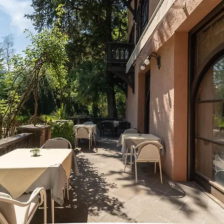 Schloss-castel Pienzenau - Guestrooms & - B&b-hotel & Restaurant 4* Merano