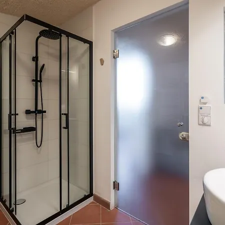 Maison d'hôtes Schloss-castel Pienzenau - Guestrooms & - B&b-hotel & Restaurant Merano