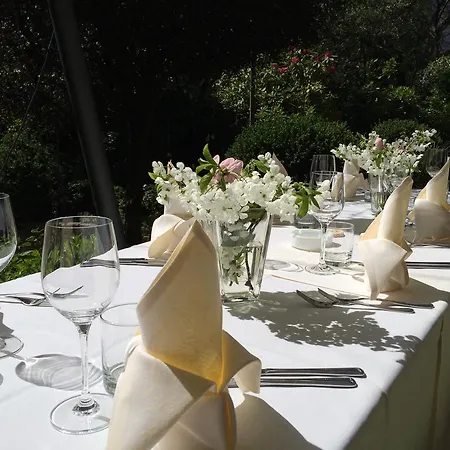 招待所 Schloss-castel Pienzenau - Guestrooms & - B&b-hotel & Restaurant 梅拉诺
