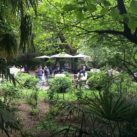 Schloss-castel Pienzenau - Guestrooms & - B&b-hotel & Restaurant Gæstehus 4*