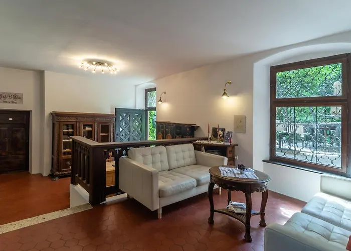 Gasthof Schloss-castel Pienzenau - Guestrooms&apartments - B&b-hotel&restaurant