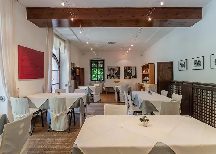 Schloss-castel Pienzenau - Guestrooms & - B&b-hotel & Restaurant 梅拉诺