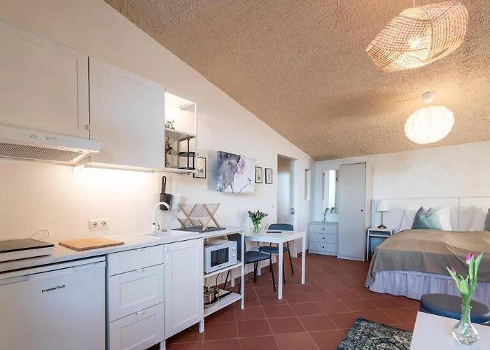 ゲストハウス Schloss-castel Pienzenau - Guestrooms & - B&b-hotel & Restaurant 4*