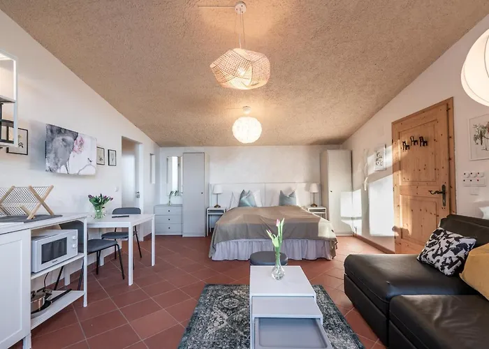 Schloss-castel Pienzenau - Guestrooms & - B&b-hotel & Restaurant ゲストハウス メラーノ