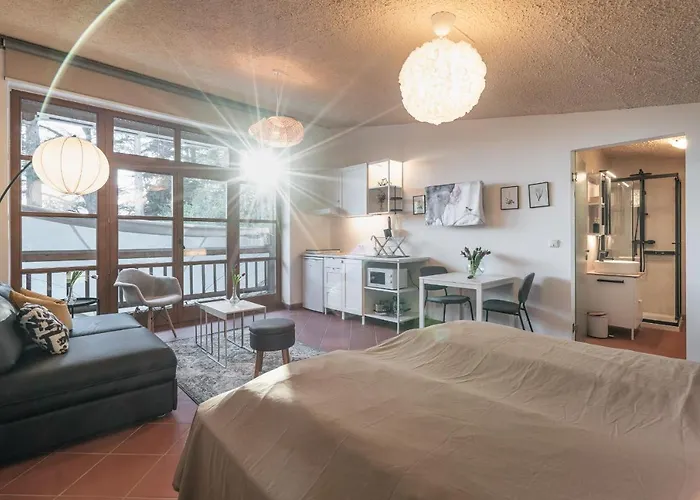 Schloss-castel Pienzenau - Guestrooms & - B&b-hotel & Restaurant メラーノ