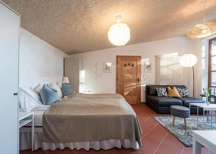 ゲストハウス Schloss-castel Pienzenau - Guestrooms & - B&b-hotel & Restaurant