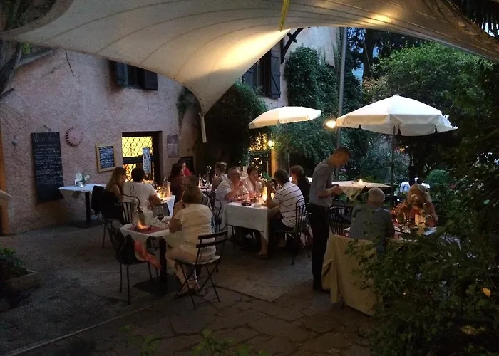 Gasthof Schloss-castel Pienzenau - Guestrooms&apartments - B&b-hotel&restaurant Meran