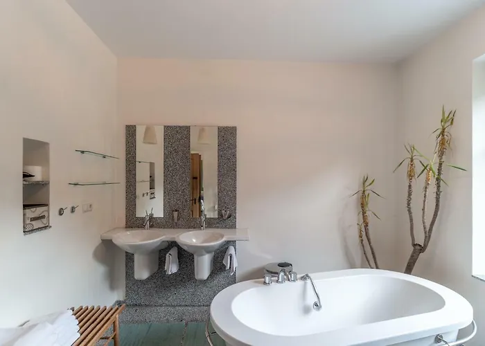 Schloss-castel Pienzenau - Guestrooms & - B&b-hotel & Restaurant 4* 梅拉诺